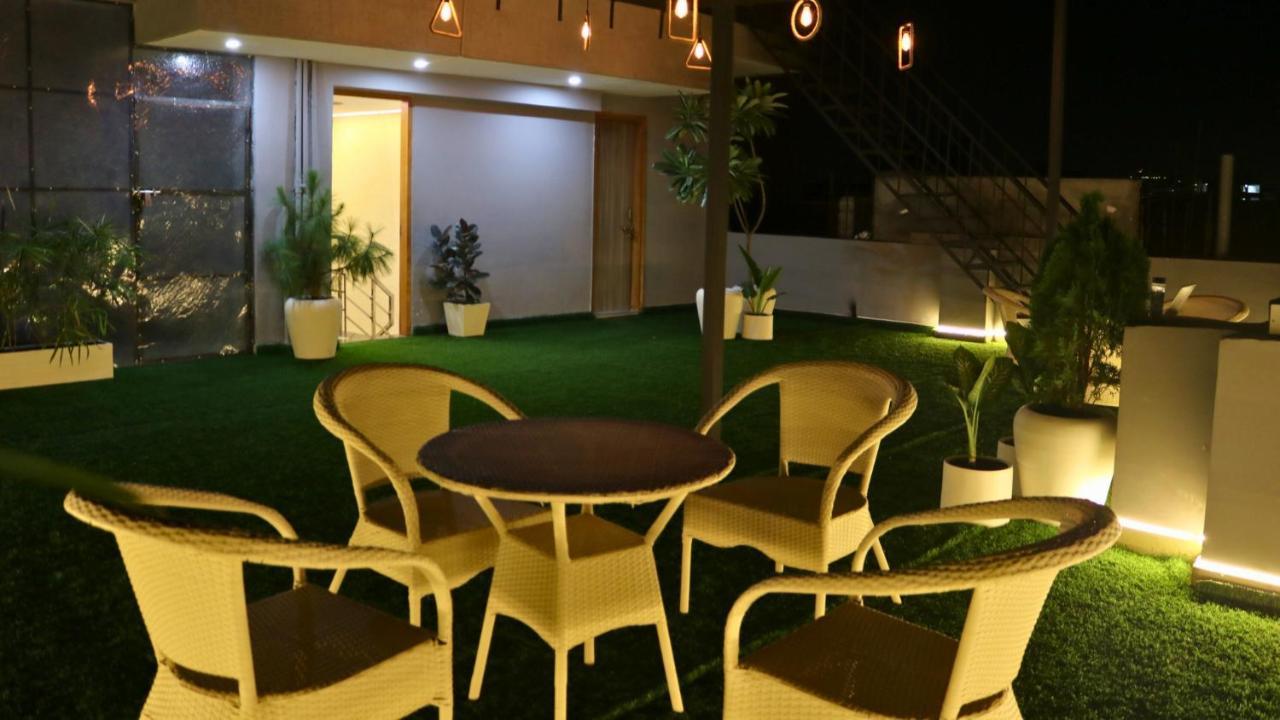 Fuji Ryokan Corporate Stays 古尔冈 外观 照片
